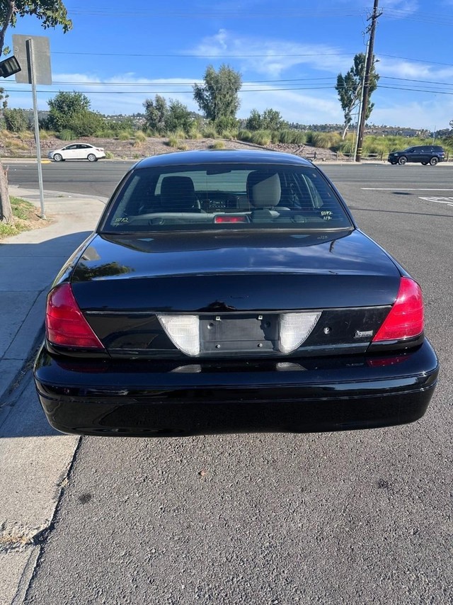 ford crown victoria 2011 2FABP7BV1BX125072 image ford crown victoria 2011 2FABP7BV1BX125072 image